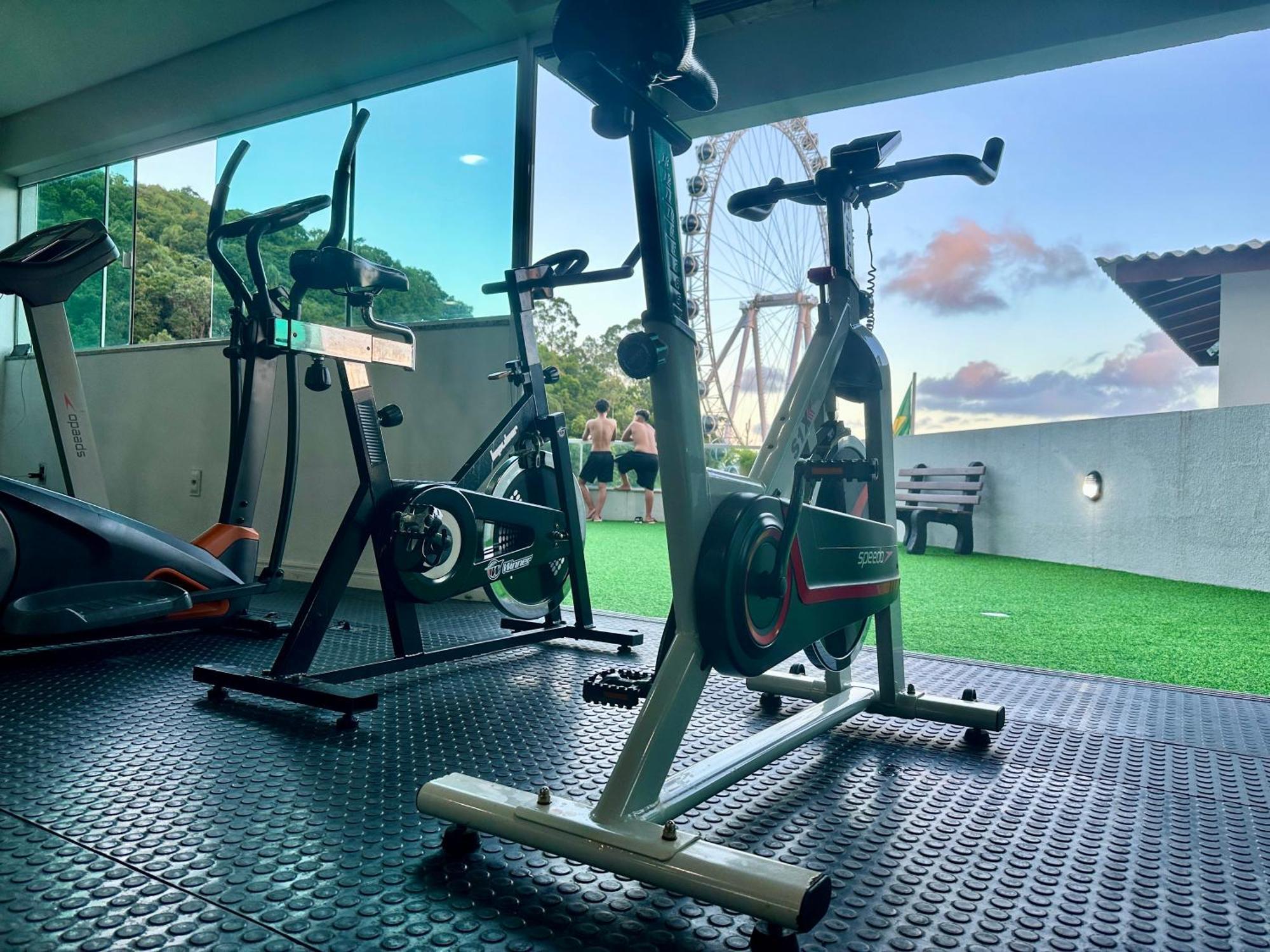 Roda Gigante, Garagem E Piscina Balneario Camboriu Exterior foto