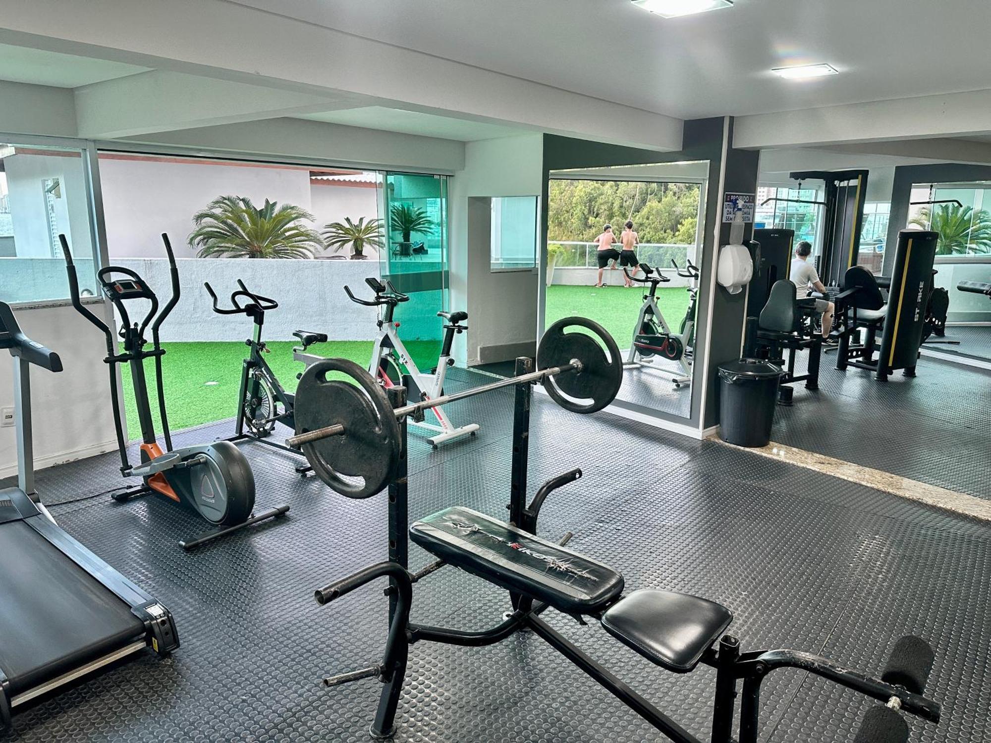 Roda Gigante, Garagem E Piscina Balneario Camboriu Exterior foto